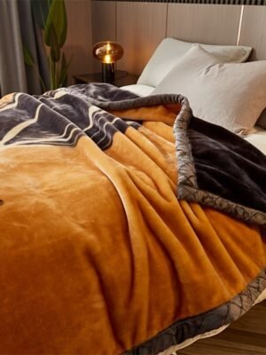 A Single Piece, Double Layered, Thickened High Quality Raschel Blanket Made Of Snowflake Plush, Providing Warmth And Comfort. Suitable For Various Settings Like Sofas, Beds, Offices, And Travel. It Makes A Great Gift For Holidays, Year, Valentine'S Da