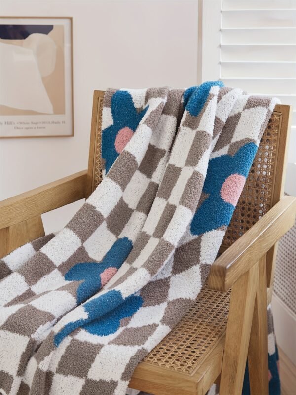 Half Fluffy Checkered Floral Blanket Soft Plush & Cozy All Season Throw For Sofa, Bed, Office Nap Green & White Grid With Pink Flowers Contemporary Home Decor, Throw Blanket For Couch