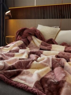 Blanket, Ultra Soft, Brings A Sense Of Happiness, Deeply Relaxing, Gentle On The Skin, With A Mild Touch.