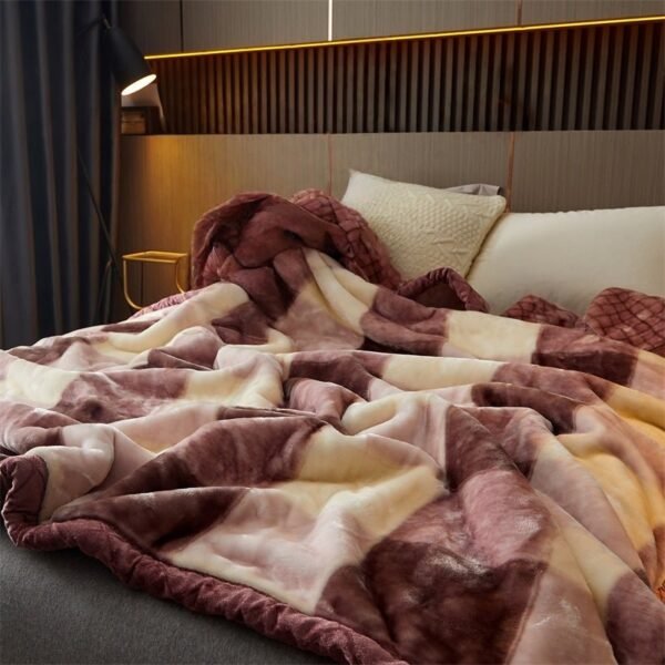 Blanket, Ultra Soft, Brings A Sense Of Happiness, Deeply Relaxing, Gentle On The Skin, With A Mild Touch.