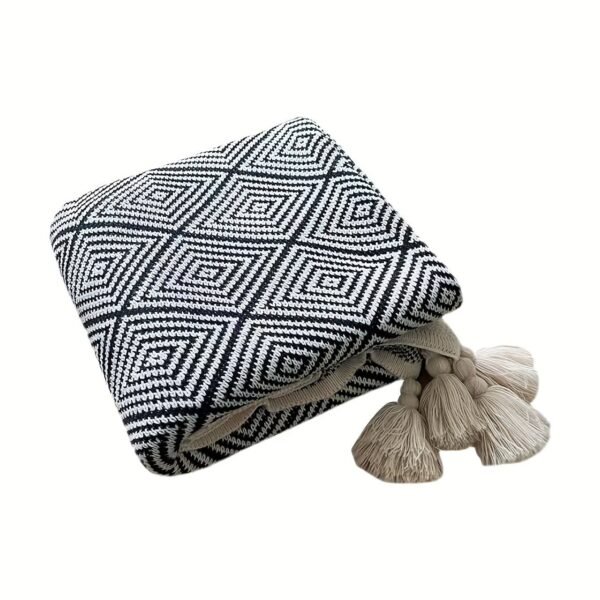 Preppy Style Black & White Geometric Throw Blanket Cozy All Season Polyester, Lightweight & Soft, Perfect For Couch Or Bed Decor, Cozy Home Accessory | Modern Home Decor | Soft
