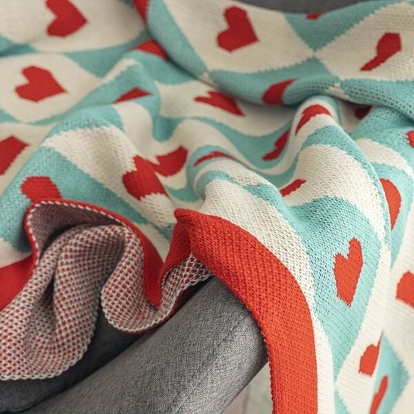 French Style Geometric Love Heart Pattern Knit Blanket Tear Resistant, All Season Multipurpose Acrylic Throw For Living Room, Office Nap, Air Conditioning Ideal Christmas, Valentine'S, Year Gift