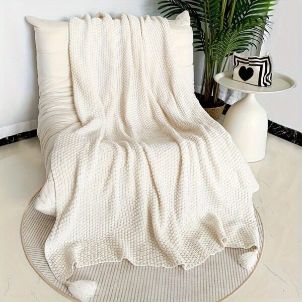 Nordic Style Solid Color Chunky Knitted Blanket, Double Sided Throw Blanket With Tassel, Soft Warm Blanket For Couch, Sofa, Office, Bed, Camping, Car, Travelling For All Season