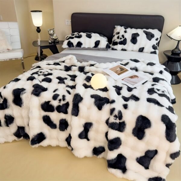 Plush Velvet Bubble Print Comfortable Multifunctional Blanket, Luxurious Soft And Warm, All Weather Suitable For Sofa, Bed, Office And Travel Fashion Room Etc., Versatile Blanket, Bed Cover, Contemporary Design, Stylish Throw, Highquality Material
