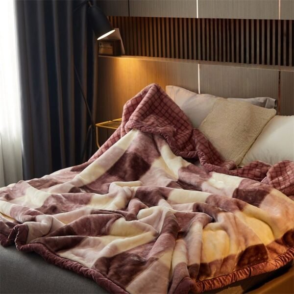 Blanket, Ultra Soft, Brings A Sense Of Happiness, Deeply Relaxing, Gentle On The Skin, With A Mild Touch.