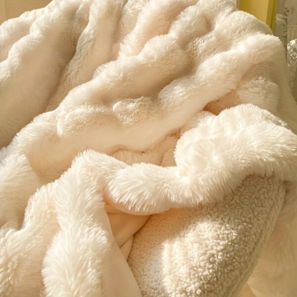 A Solid Color Thick Double Layer Blanket, Suitable For Bed Use, Office, Air Conditioning, Bedding, And Ideal For Travel, Sofa, Bed, And Home Decoration.