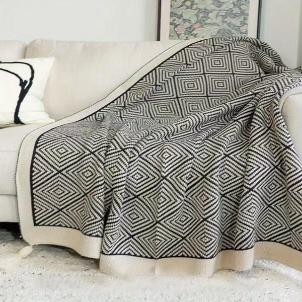 Preppy Style Black & White Geometric Throw Blanket Cozy All Season Polyester, Lightweight & Soft, Perfect For Couch Or Bed Decor, Cozy Home Accessory | Modern Home Decor | Soft